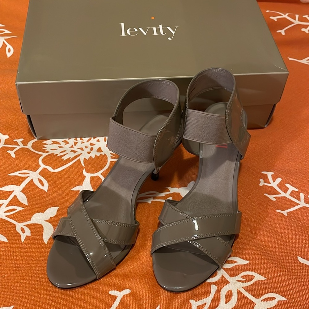 Levity grey sandals